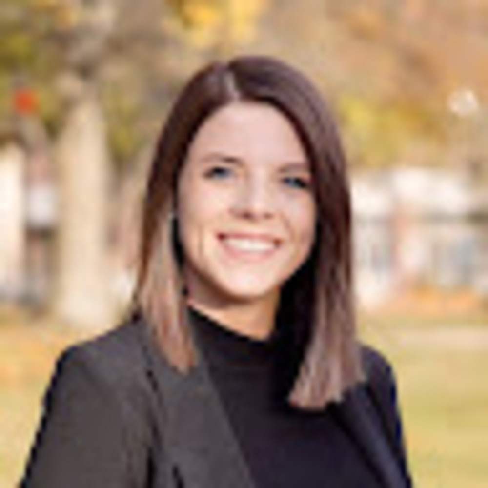 Meet your Posher, Emily